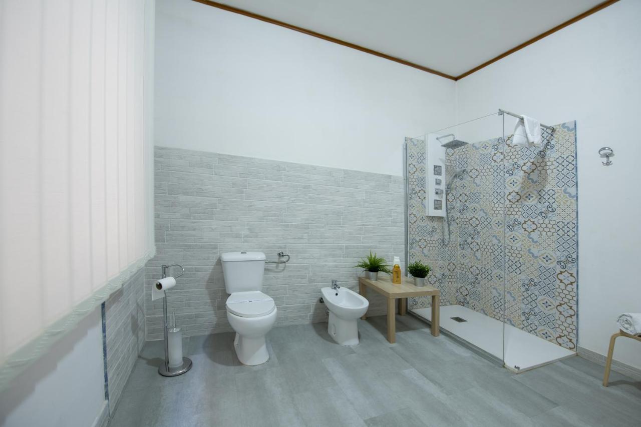 Doctor House Standard, Suites & Luxury Rooms Έννα Εξωτερικό φωτογραφία