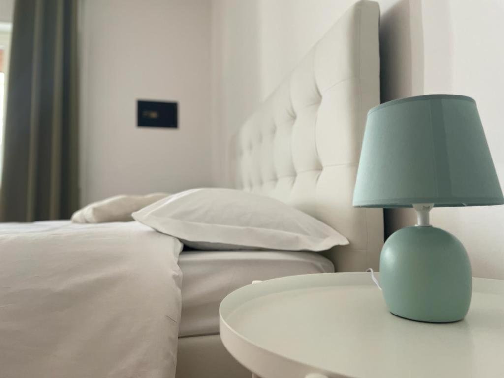 Doctor House Standard, Suites & Luxury Rooms Έννα Εξωτερικό φωτογραφία